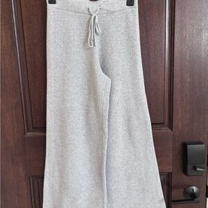 aerie Light Gray Waffle-Knit Wide Leg Joggers